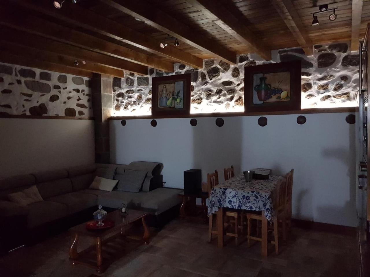 Cho Almeida Vega de San Mateo Exterior foto